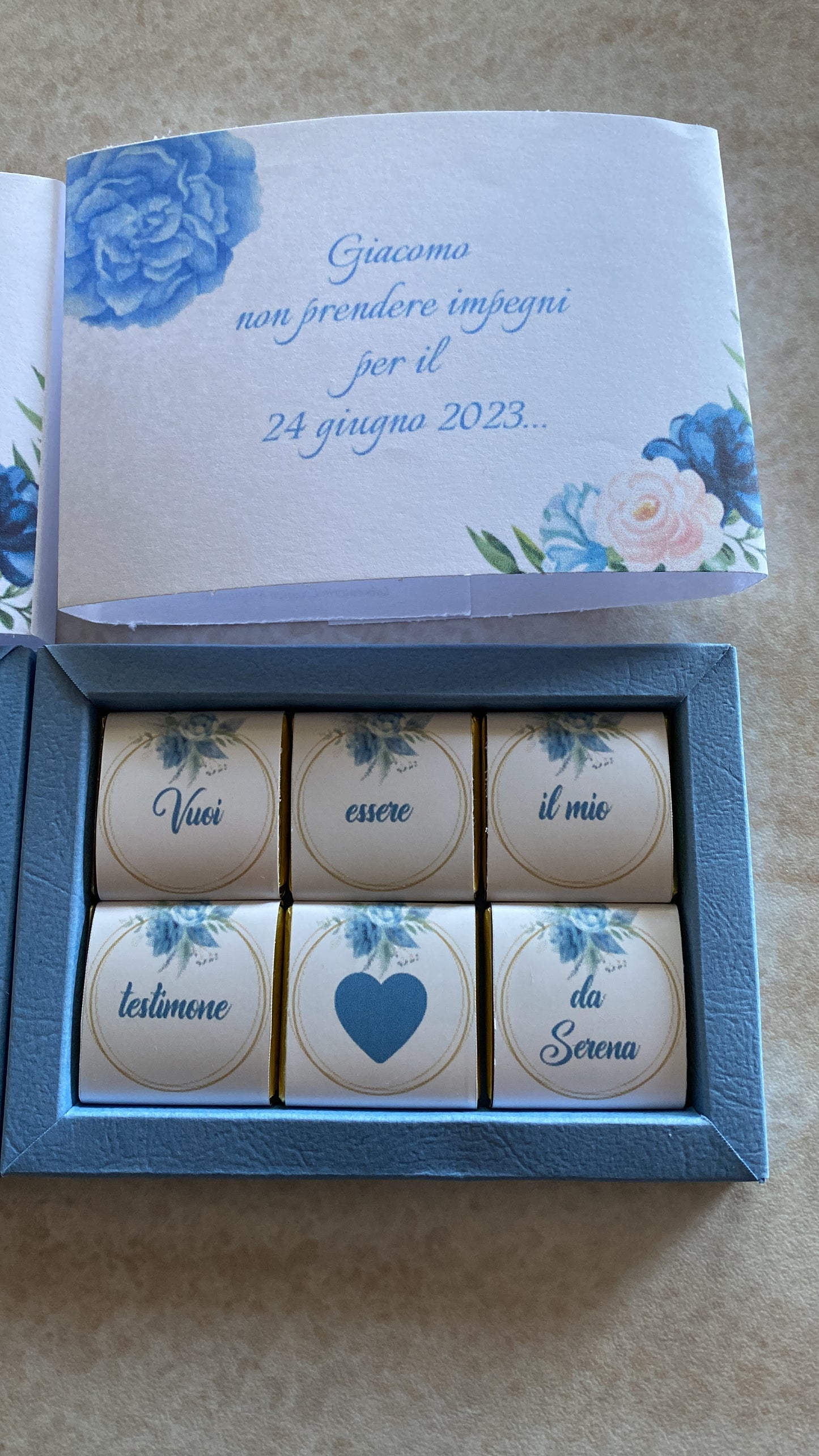 Scatola con cioccolatini personalizzabile - 33x33mm