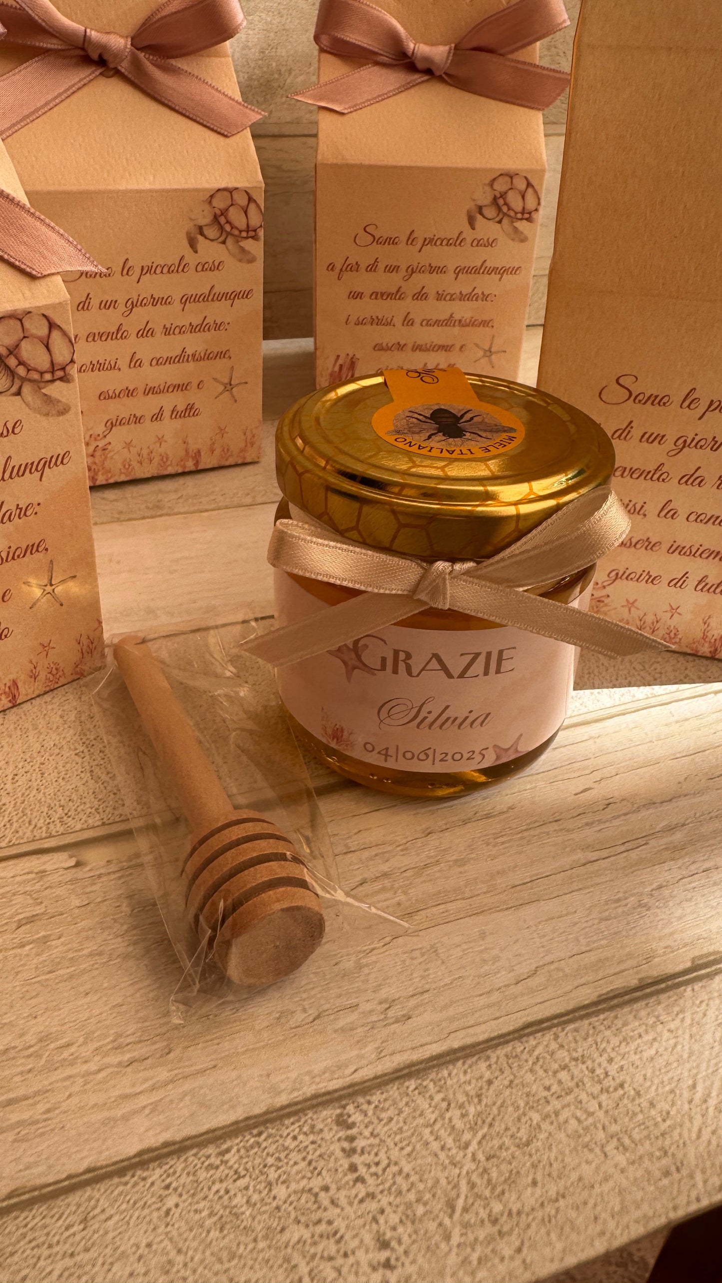 Bomboniera con Miele Personalizzato in confezione "Milk Box"