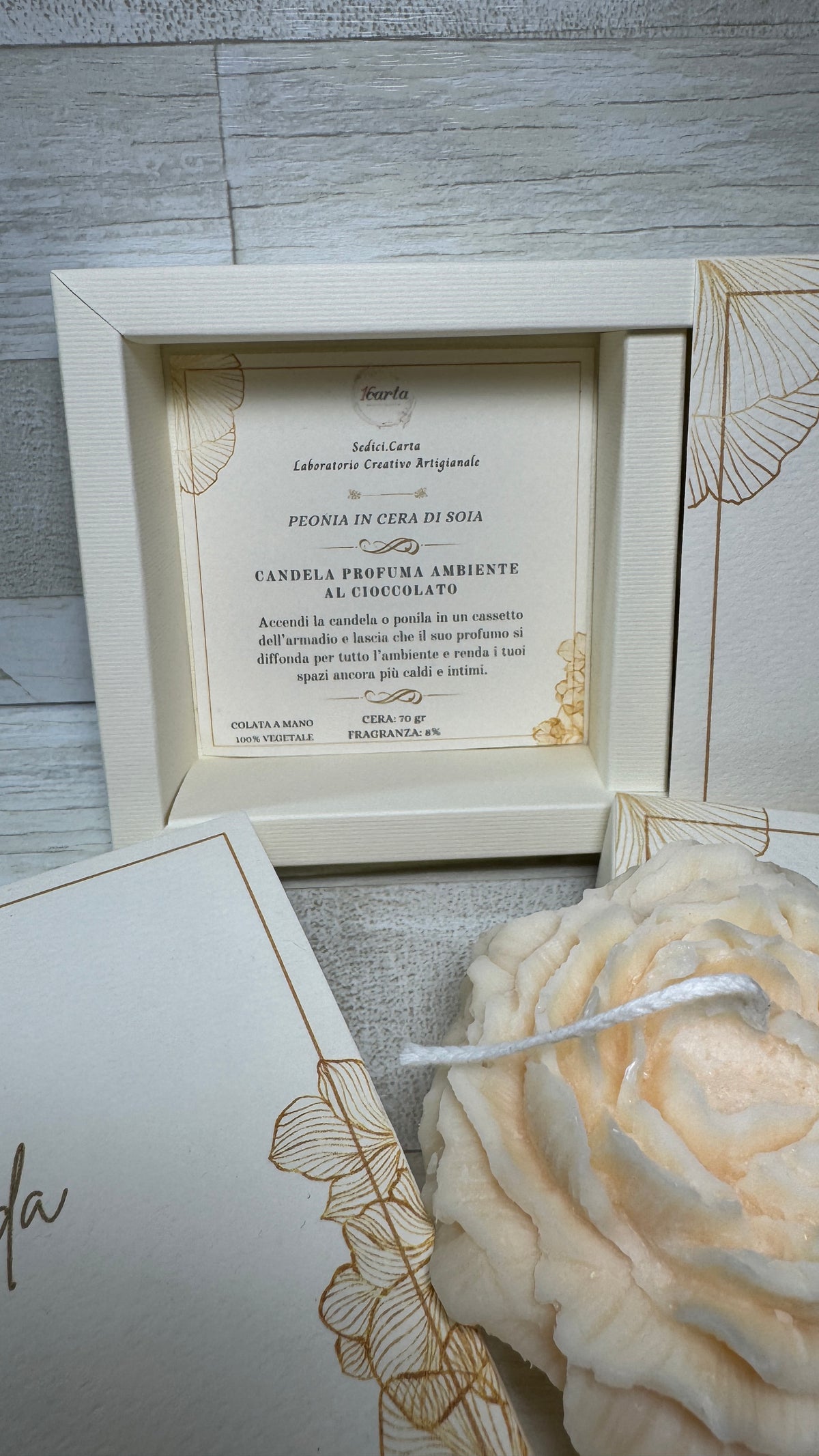 Bomboniera Laurea con Peonia Profumata in Cera di Soia – Cofanetto a Scorrimento