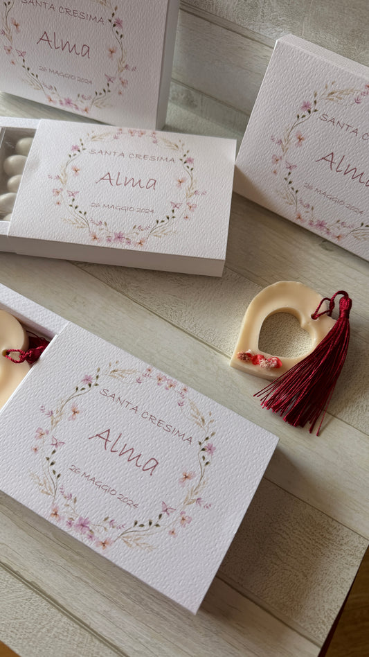 Cofanetto personalizzato Comunione-Cresima con profumatore in cera di soia e confetti
