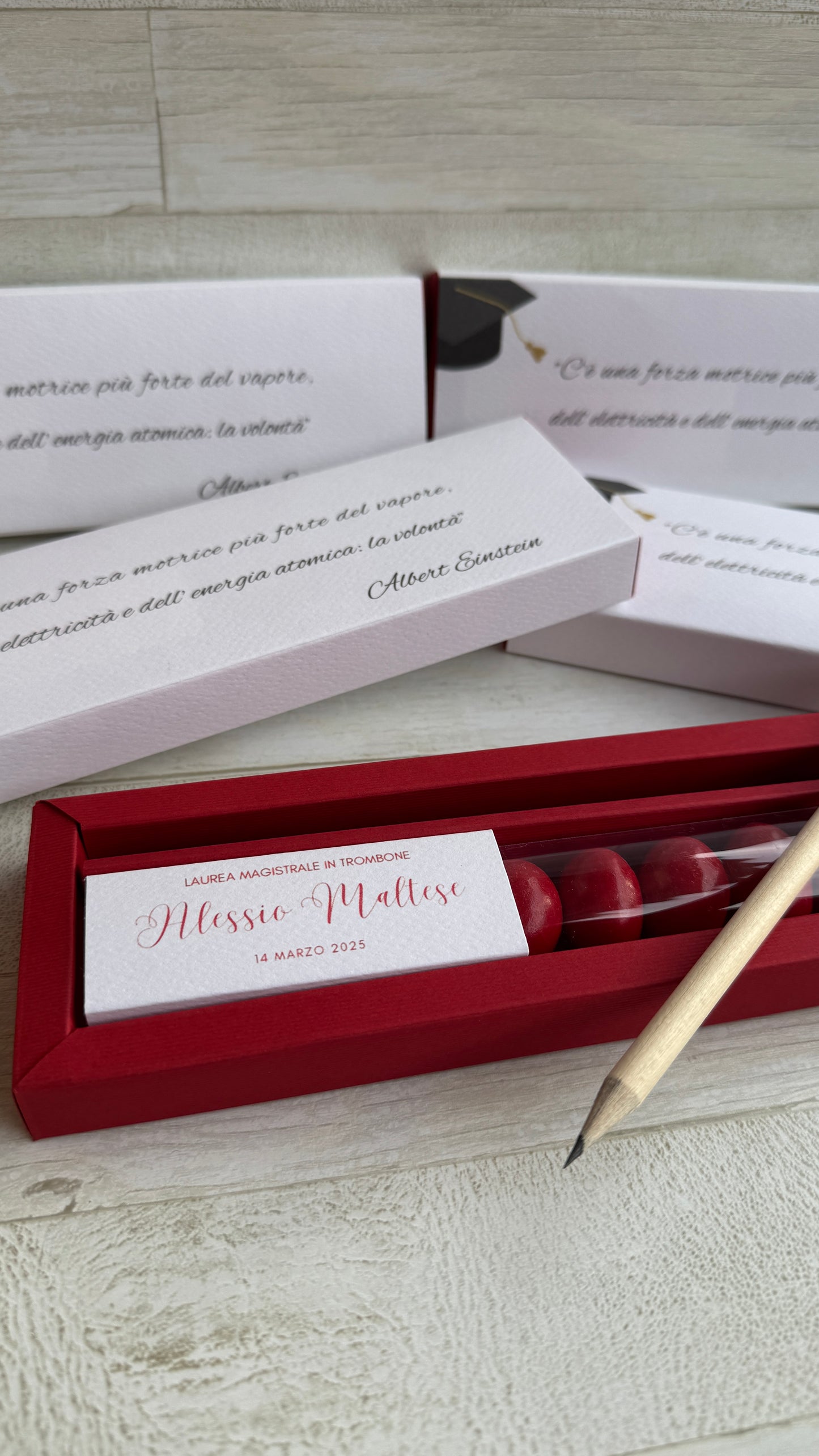 Cofanetto regalo personalizzato per Laurea con Matita Seminabile e Confetti