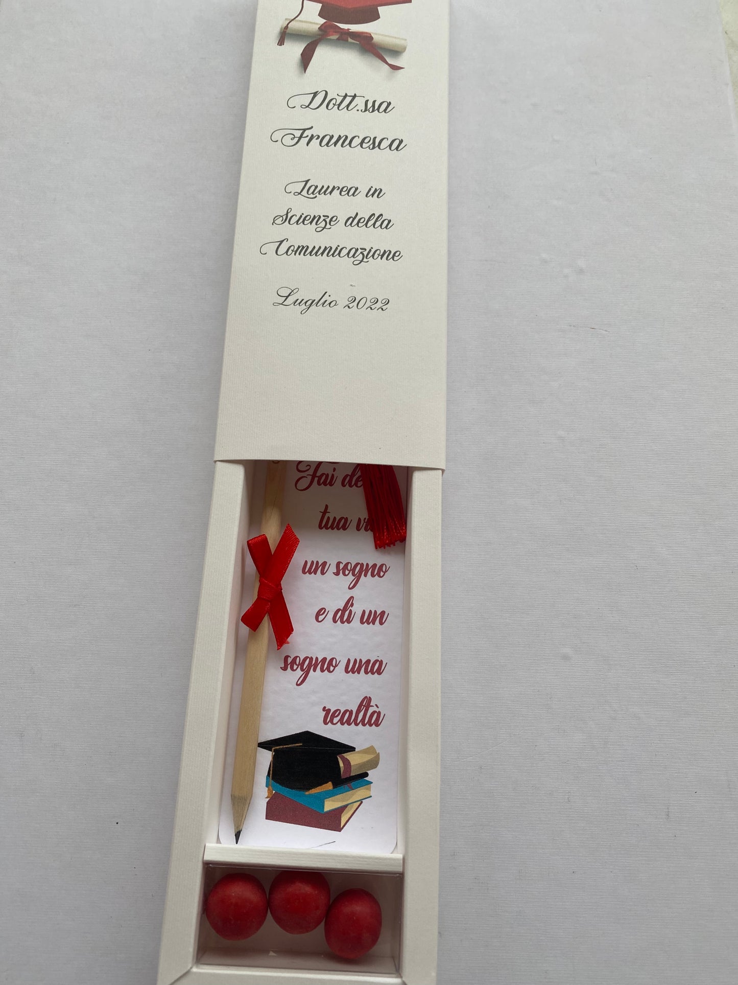 Cofanetto regalo personalizzato con Segnalibro e Matita Seminabile per Laurea