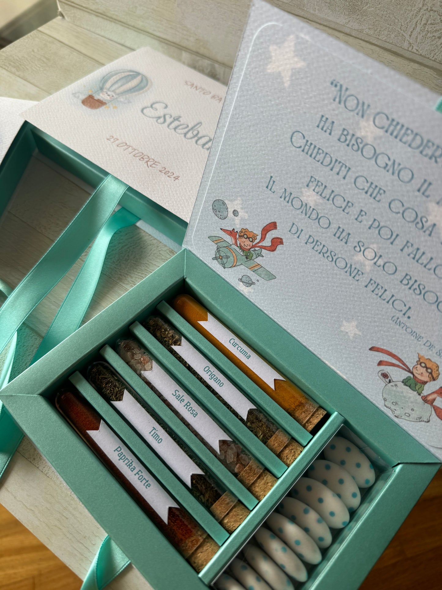 Cofanetto regalo personalizzato con set di 5 di spezie per Battesimo