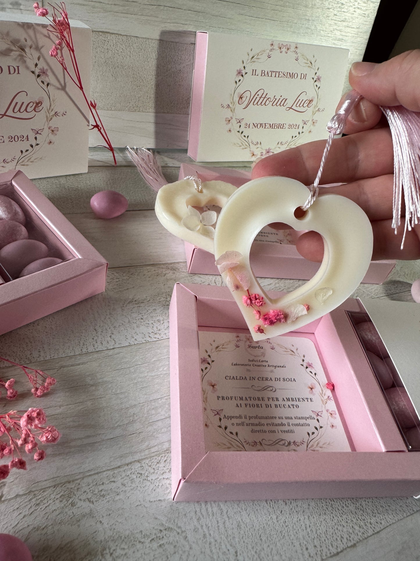 Cofanetto personalizzato Battesimo con profumatore in cera di soia e confetti