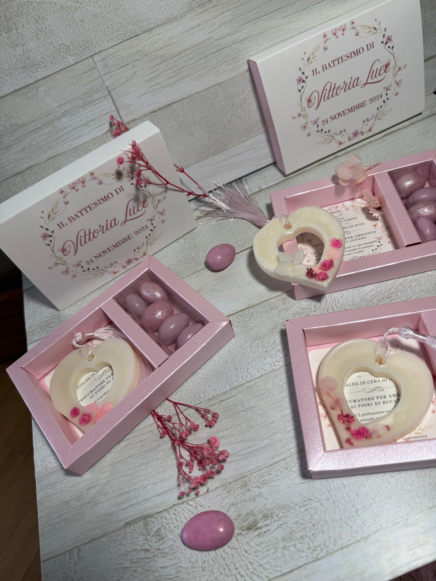 Cofanetto personalizzato Battesimo con profumatore in cera di soia e confetti