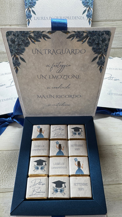 Cioccolatini Laurea – Cofanetto a Libro Personalizzabile (25 × 25 mm)