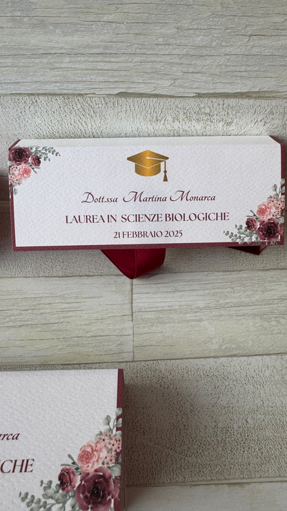 Porta confetti Laurea – Cofanetto a libro degustazione personalizzabile (5 confetti)