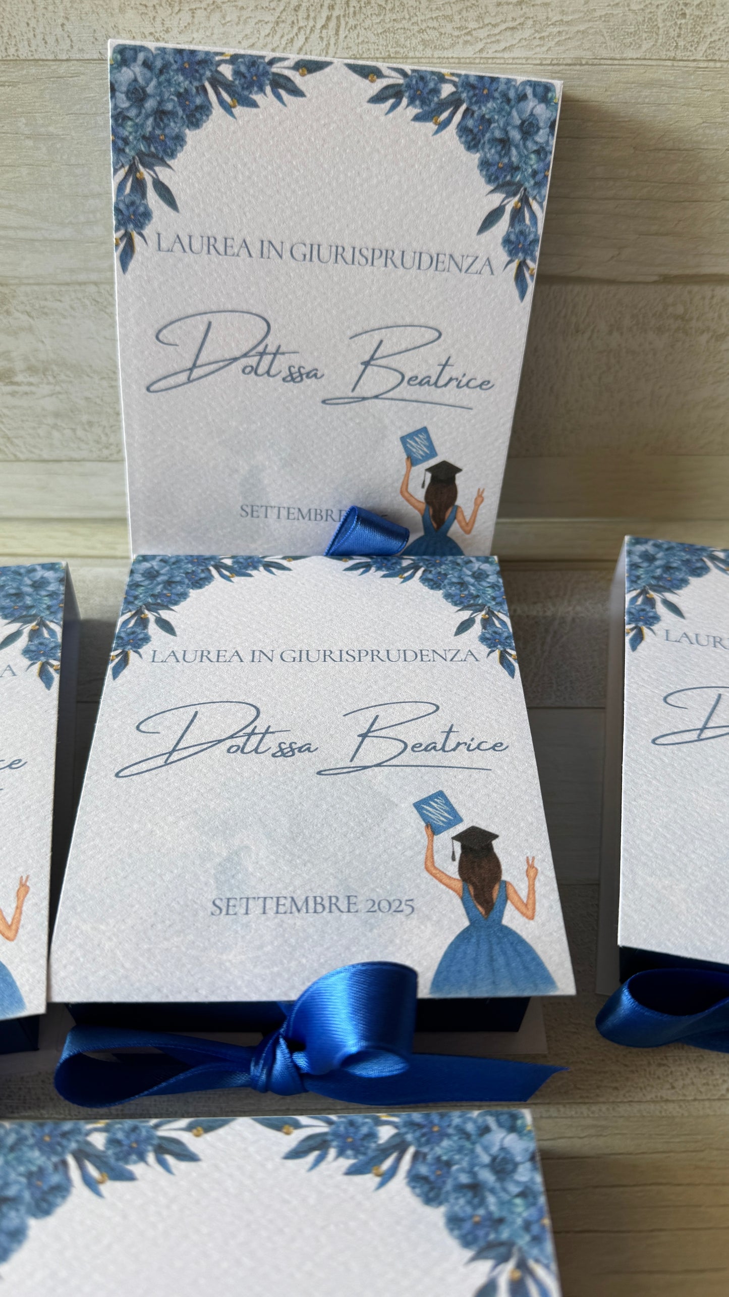Bomboniera Laurea in cofanetto a Libro con Gessetto Profumato