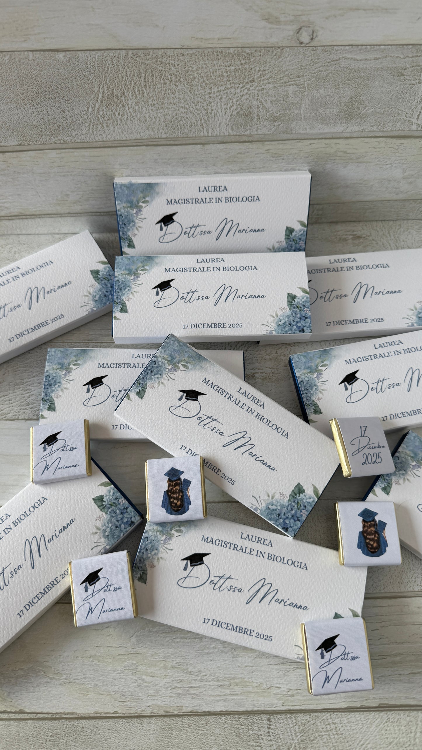 Cioccolatini Laurea – Cofanetto a Scorrimento Personalizzabile (33 × 33 mm)