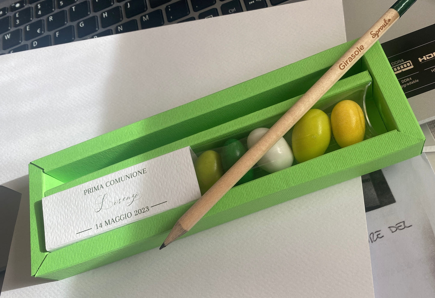 Cofanetto regalo personalizzato per Comunione-Cresima con Matita Seminabile e Confetti