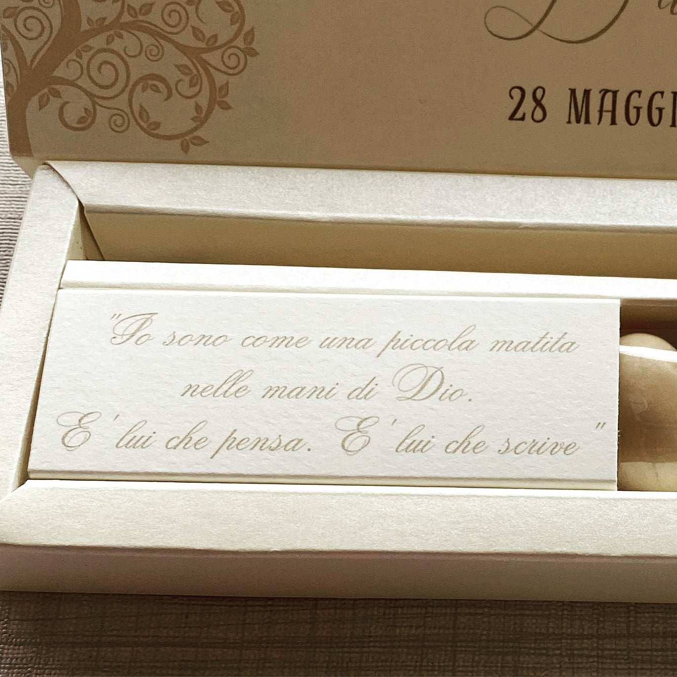 Bomboniera Battesimo – Cofanetto a Scorrimento con Matita Seminabile