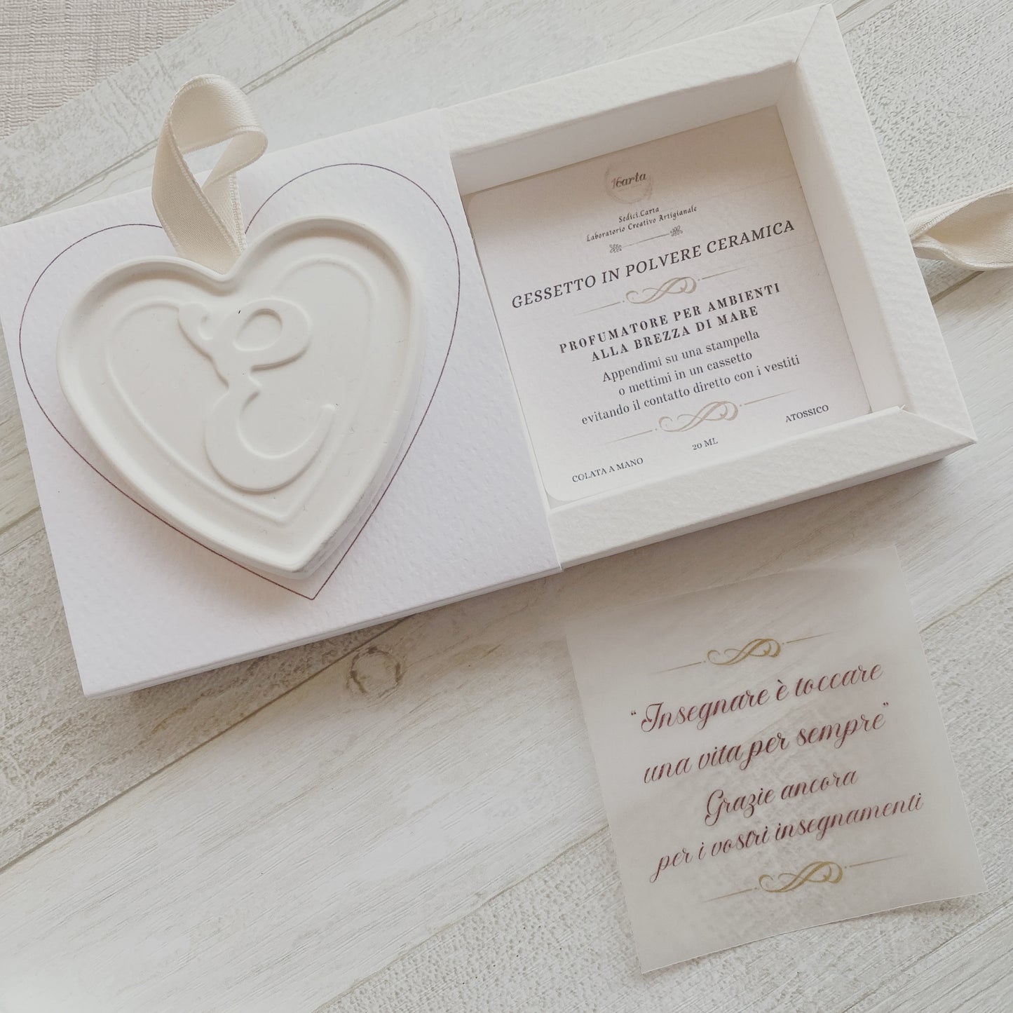 Cuore in polvere di ceramica in confezione regalo