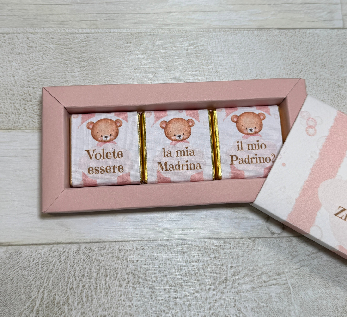Cioccolatini Battesimo – Cofanetto a Scorrimento Personalizzabile (33 × 33 mm)