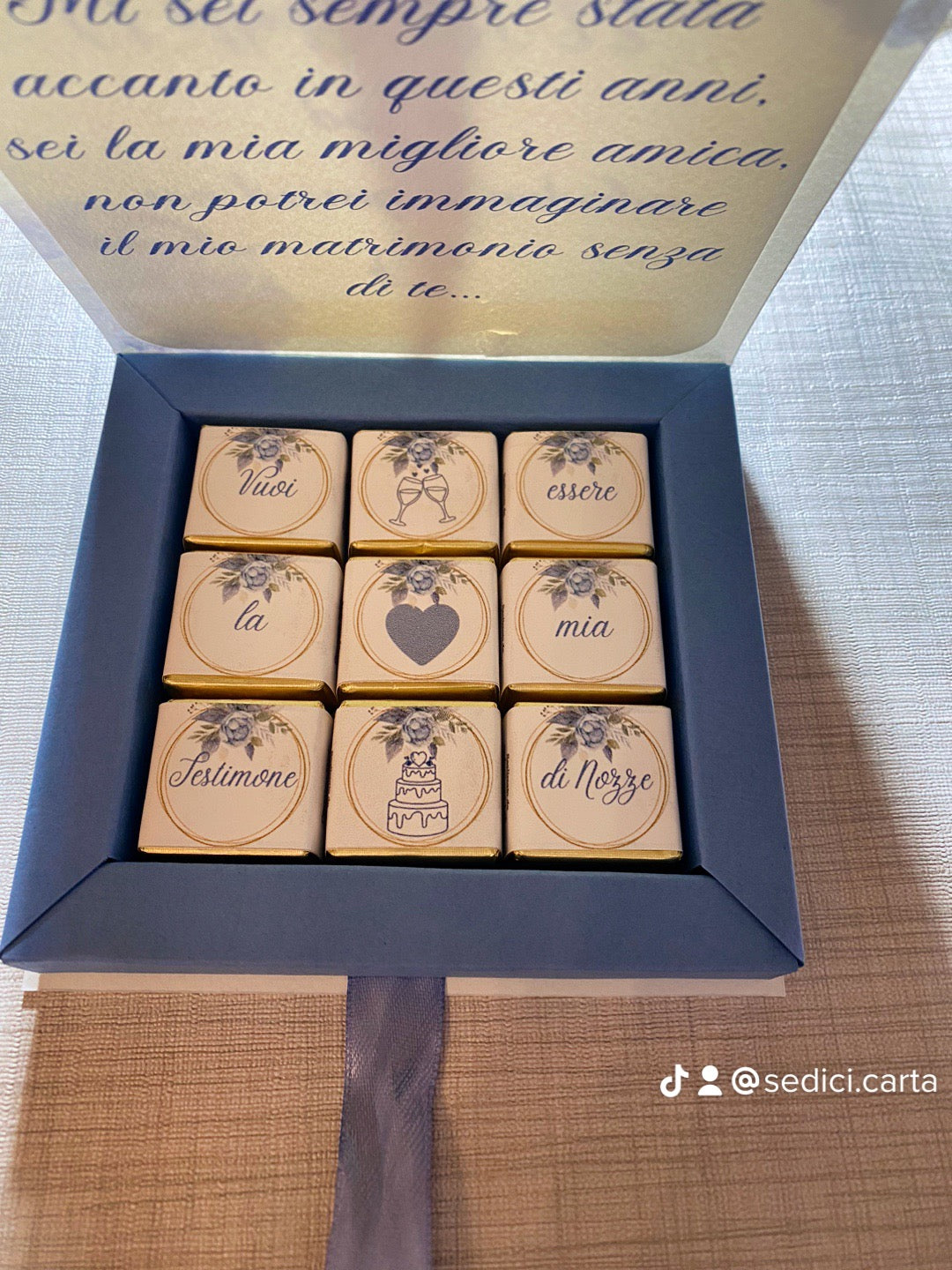 Scatola con cioccolatini personalizzabile - 25x25mm