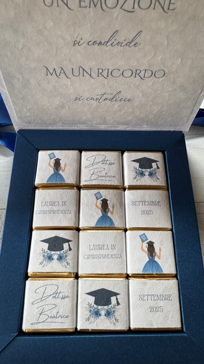 Cioccolatini Laurea – Cofanetto a Libro Personalizzabile (25 × 25 mm)