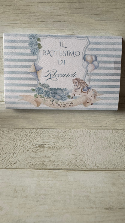 Cofanetto personalizzato Battesimo con cavallino in cera di soia e confetti