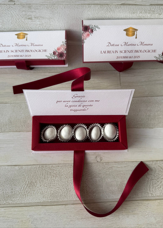 Porta confetti Laurea – Cofanetto a libro degustazione personalizzabile (5 confetti)