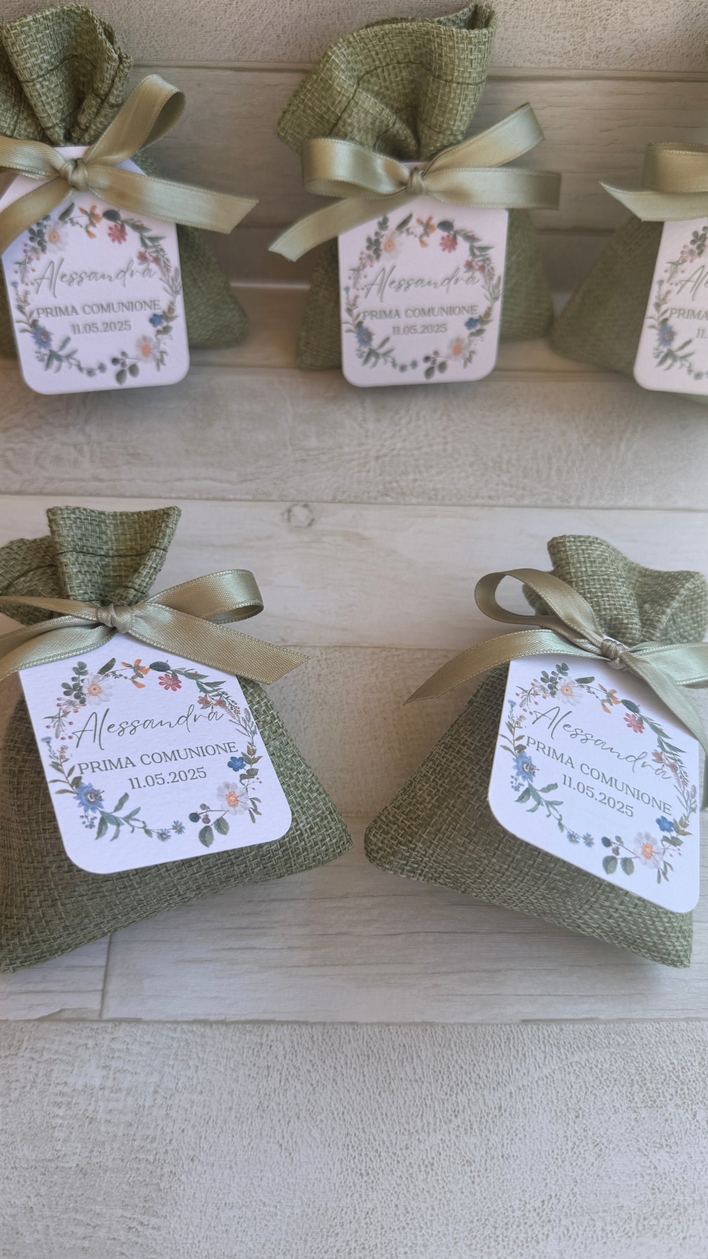 Porta Confetti Comunione e Cresima in Sacchettino di Iuta con Tag Personalizzato