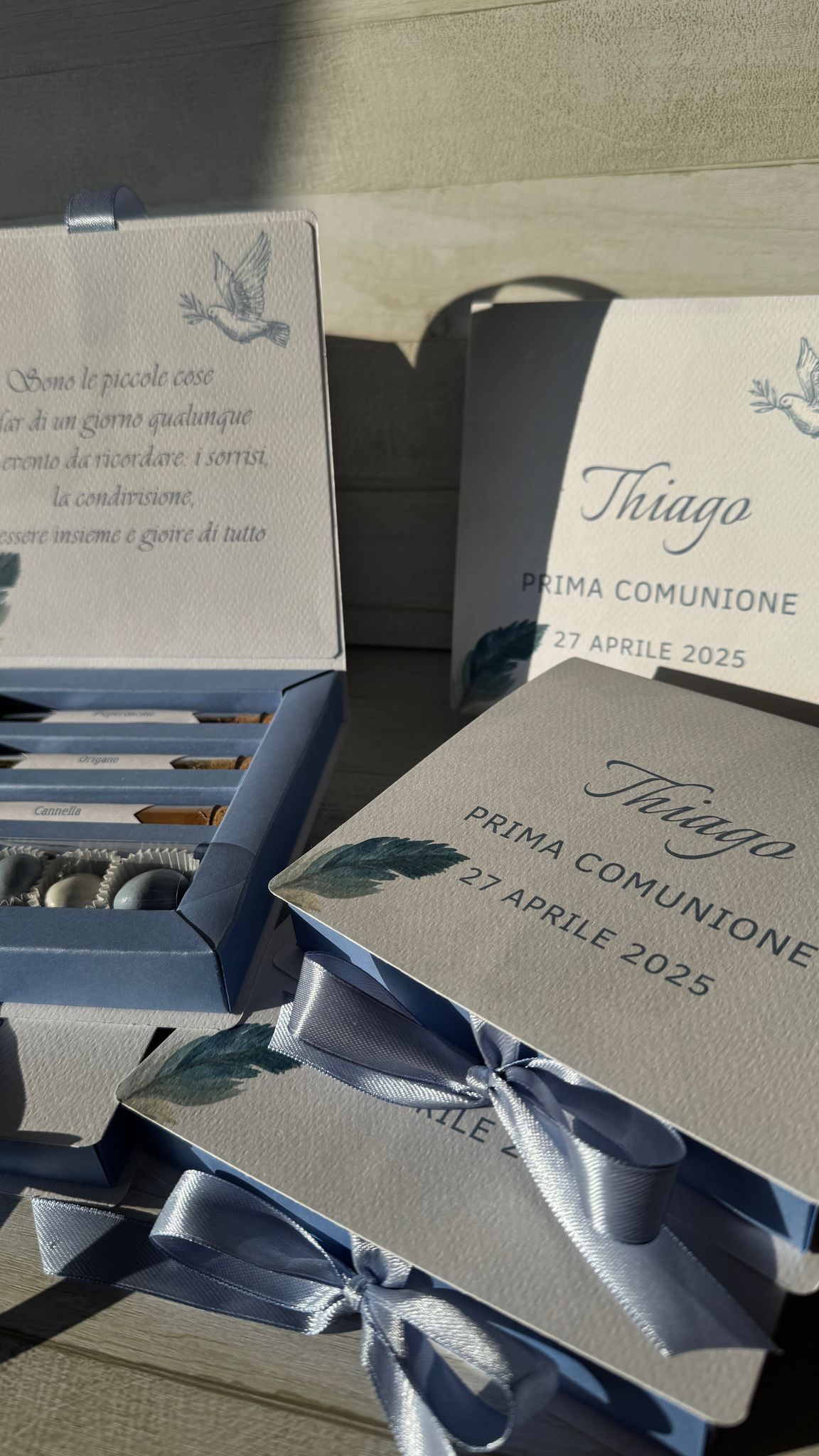 Cofanetto regalo a libro personalizzato con set di 3 di spezie per Comunione-Cresima