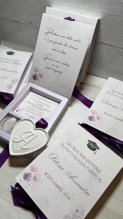 Bomboniera Laurea con Cuore in Gesso Profumato - Cofanetto a Libro Alto