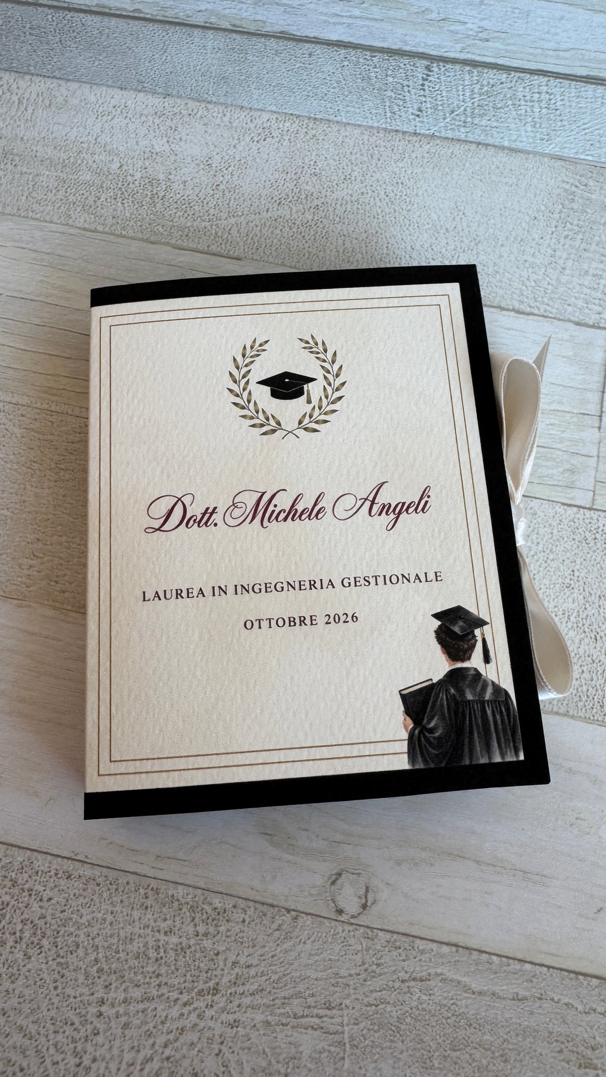Porta confetti Laurea – Cofanetto a Libro Degustazione (9 Confetti)