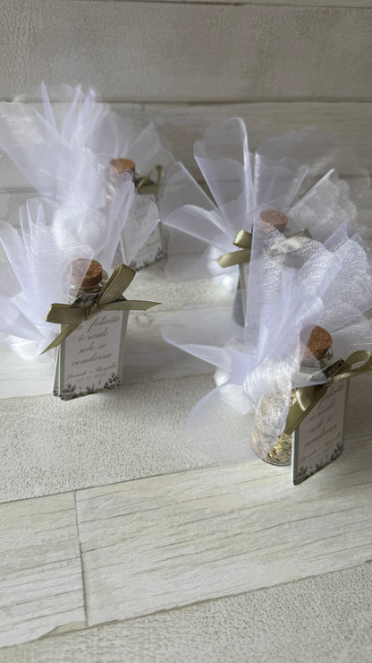 Segnaposto con spezie e confetti in provetta personalizzata