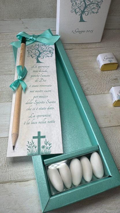 Cofanetto regalo personalizzato con Segnalibro, Matita Seminabile e 5 confetti per Comunione&Cresima