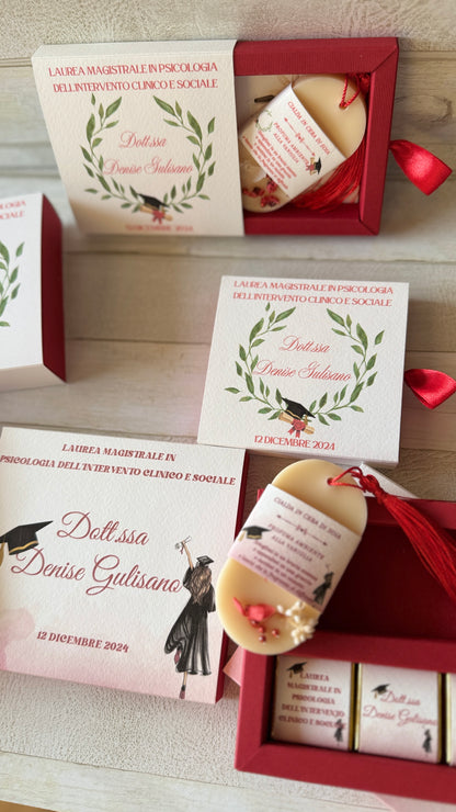 Bomboniera Laurea con Profumatore in Cera di Soia e Cioccolatini - Cofanetto a Scorrimento