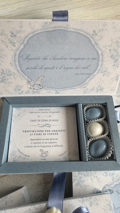 Bomboniera Battesimo – Cofanetto a Libro con Cavallino in Cera di Soia