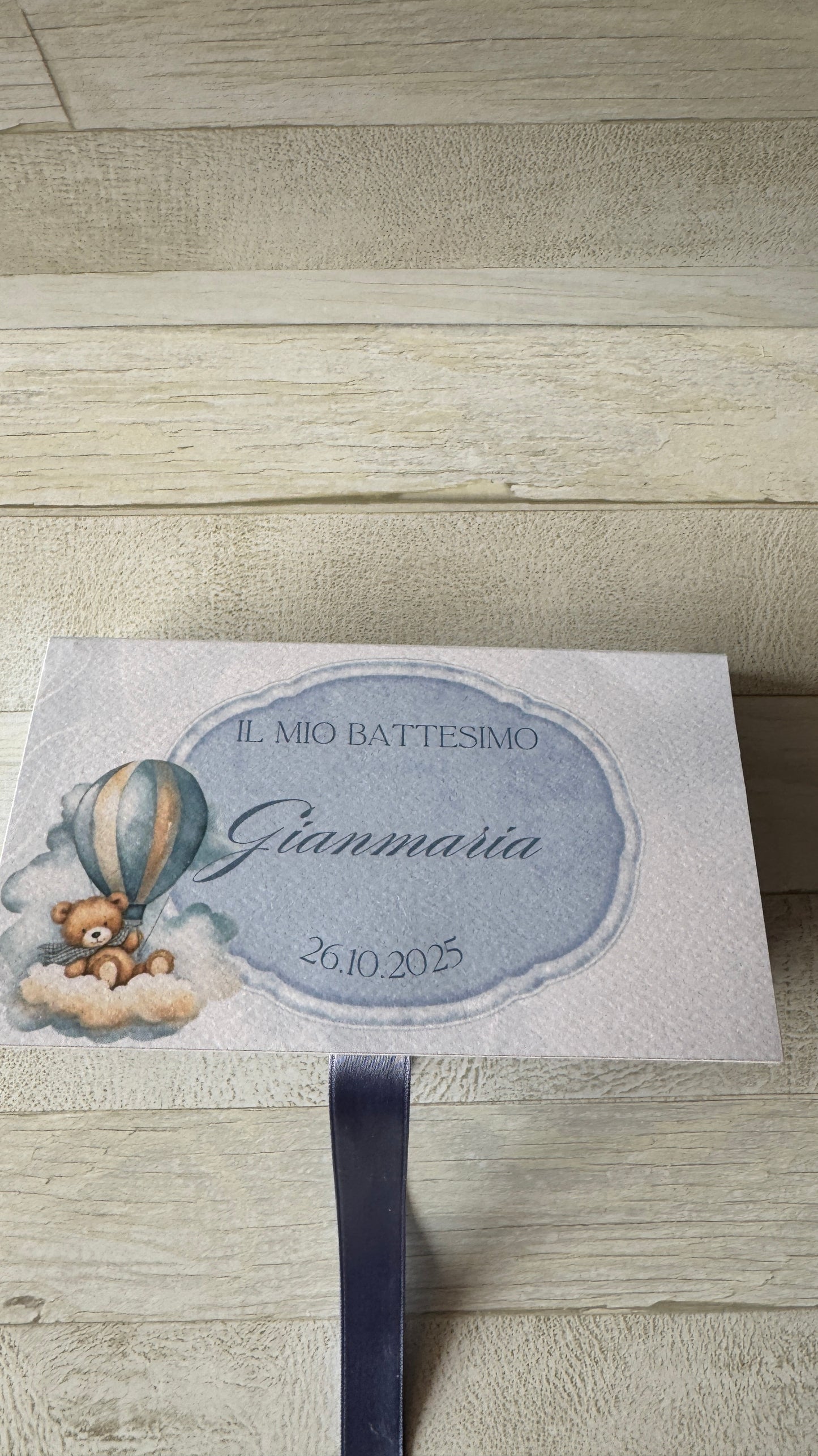 Bomboniera Battesimo con Orsetto Cuore Profumato in Cera di Soia – a Libro