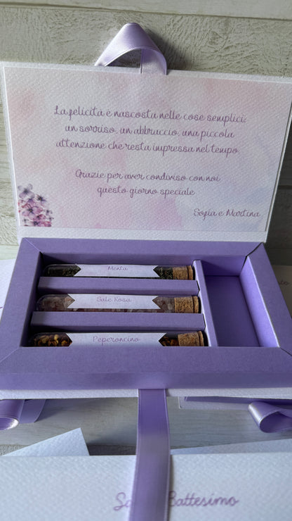 Bomboniera Battesimo – Cofanetto a Libro con Set di 3 Spezie