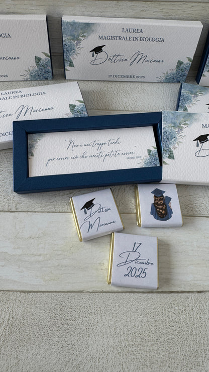 Cioccolatini Laurea – Cofanetto a Scorrimento Personalizzabile (33 × 33 mm)