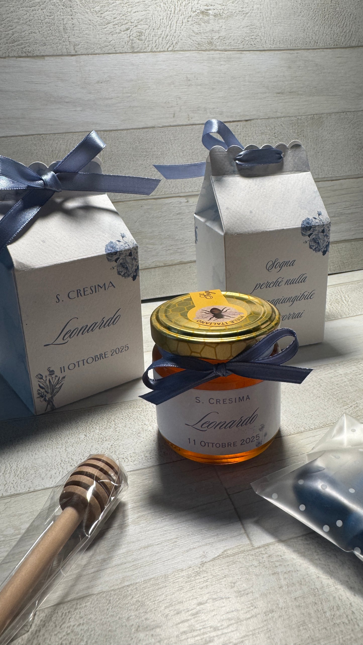Bomboniera Comunione e Cresima con Vasetto di Miele 120 g – "Milk Box"