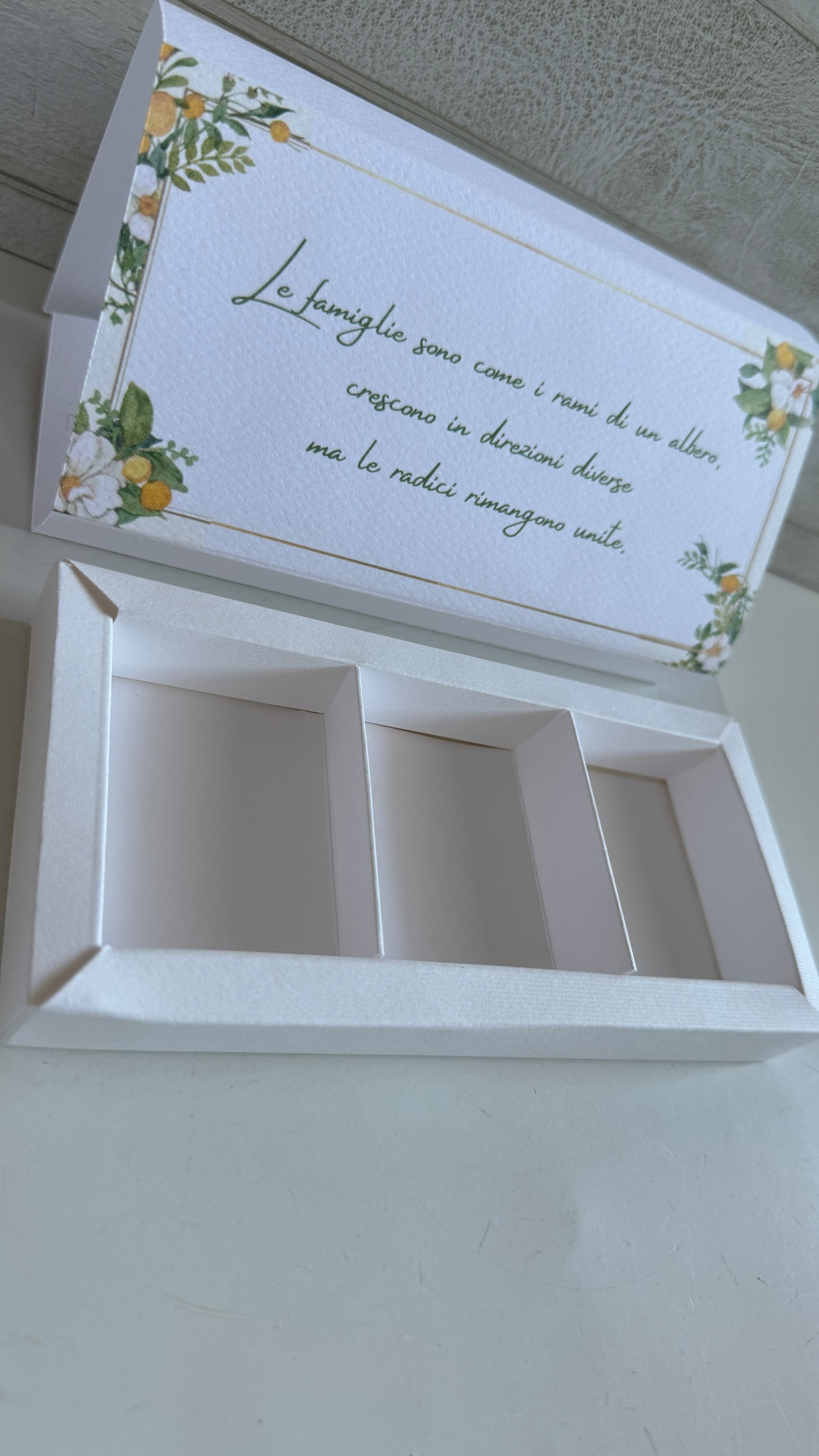 Porta confetti in scatola degustazione personalizzabile - (cm 15x6x2)