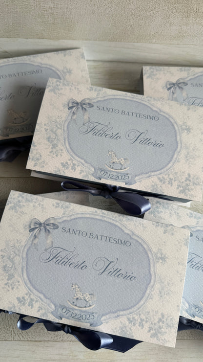 Bomboniera Battesimo – Cofanetto a Libro con Cavallino in Cera di Soia