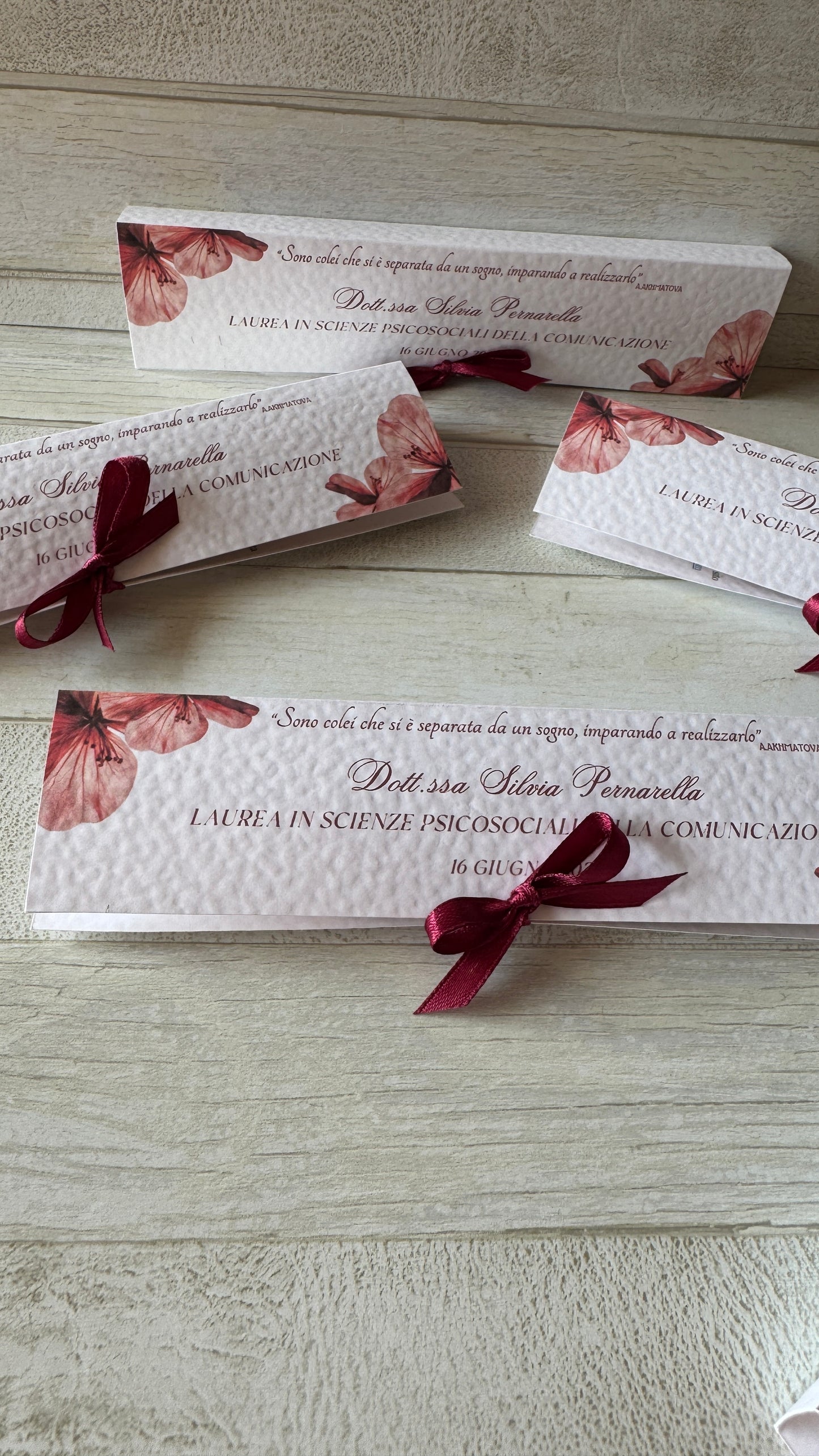 Bomboniera Laurea – Astuccio Pieghevole con Matita Seminabile