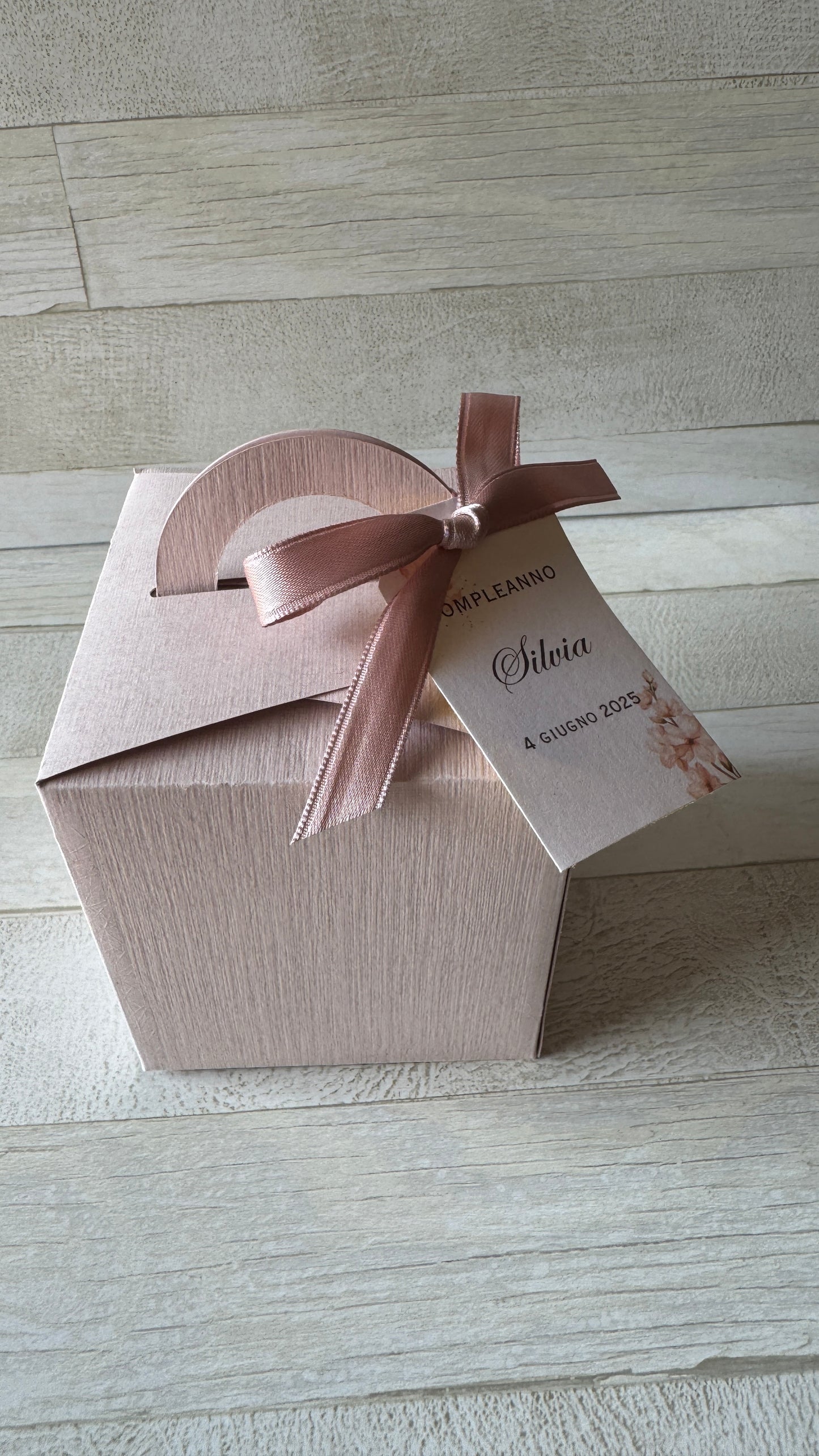 Bomboniera Compleanno con Vasetto di Miele 120 g – Box stile “Lanterna”