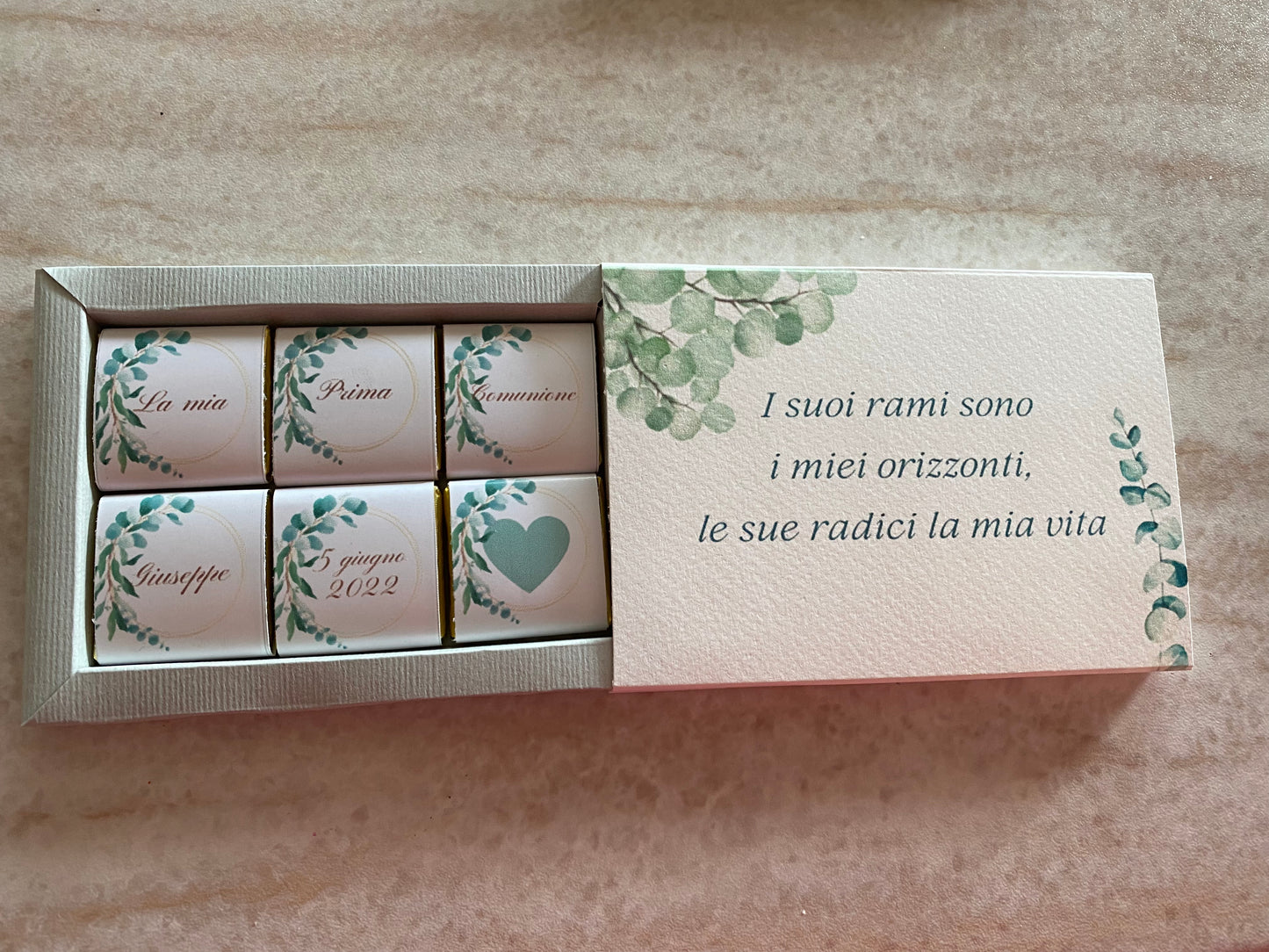 Cioccolatini Comunione e Cresima – Cofanetto a Scorrimento Personalizzabile (33 × 33 mm)