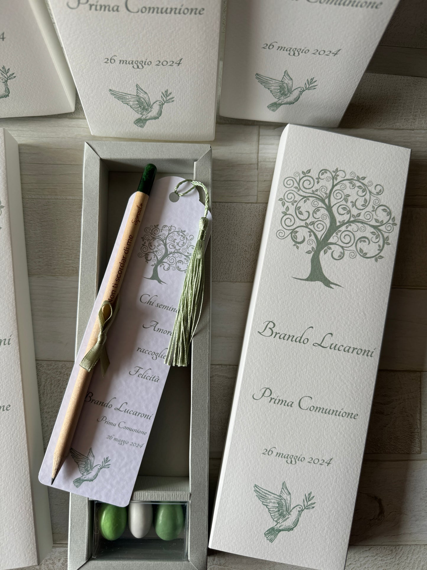 Cofanetto regalo personalizzato con Segnalibro, Matita Seminabile e 3 confetti per Comunione&Cresima