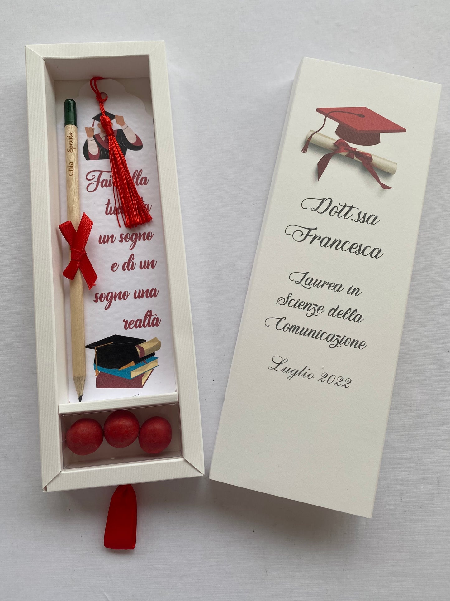 Cofanetto regalo personalizzato con Segnalibro e Matita Seminabile per Laurea