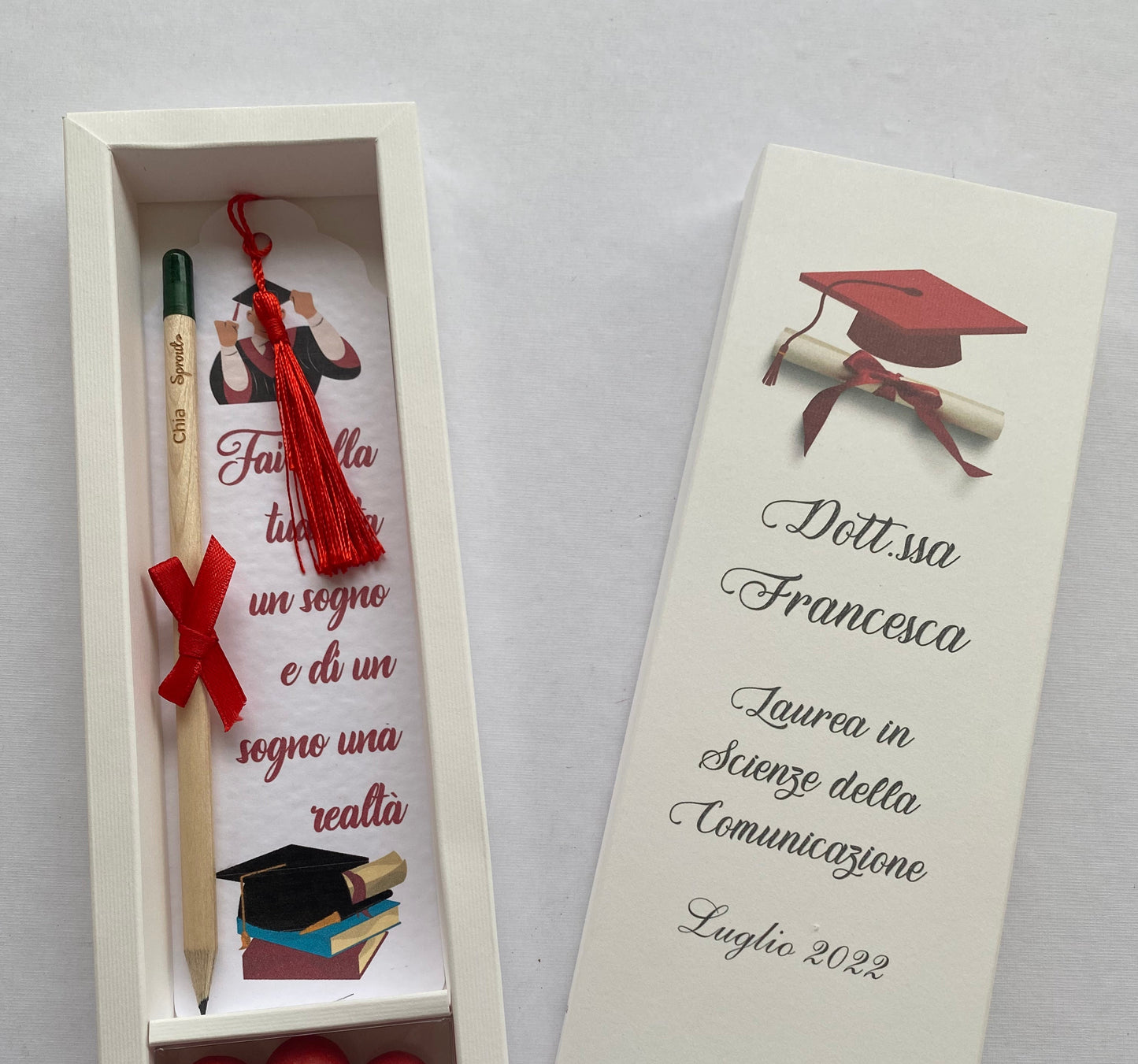 Cofanetto regalo personalizzato con Segnalibro e Matita Seminabile per Laurea