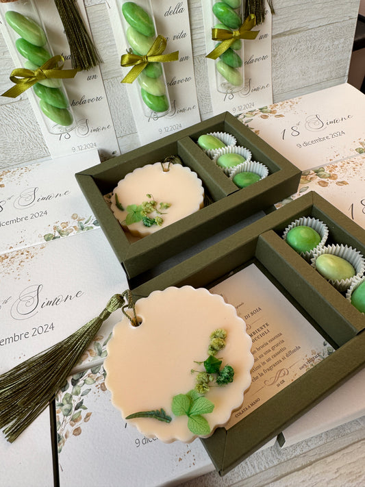 Bomboniera Diciottesimo – Cofanetto a Scorrimento con Profumatore in Cera di Soia