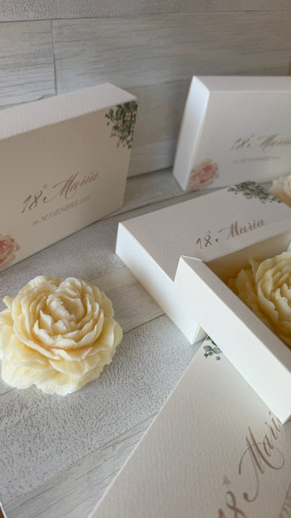 Peonia in cera di soia in cofanetto regalo personalizzato Diciottesimo