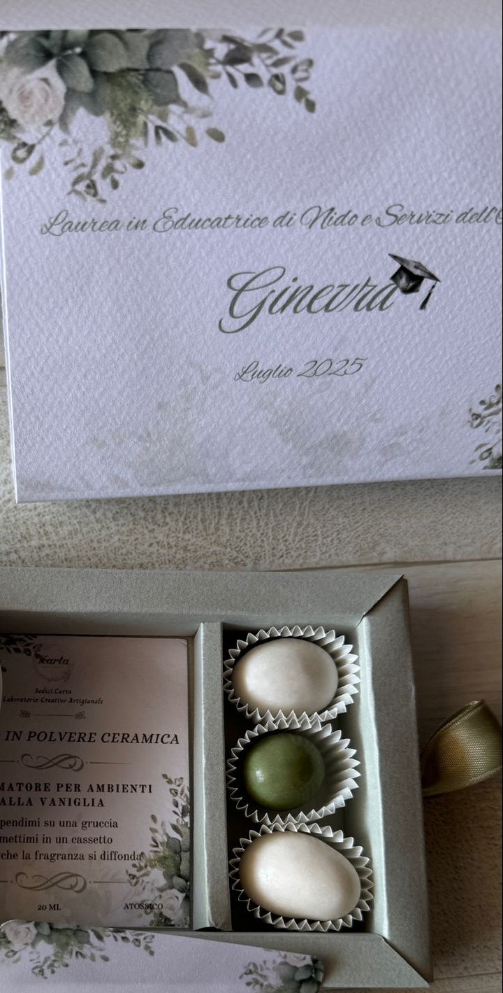 Cofanetto personalizzato Comunione-Cresima con profumatore in cera di soia e confetti