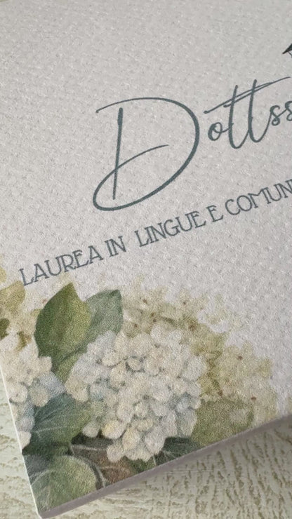 Bomboniera Laurea con Peonia Profumata in Cera di Soia – Cofanetto a Scorrimento