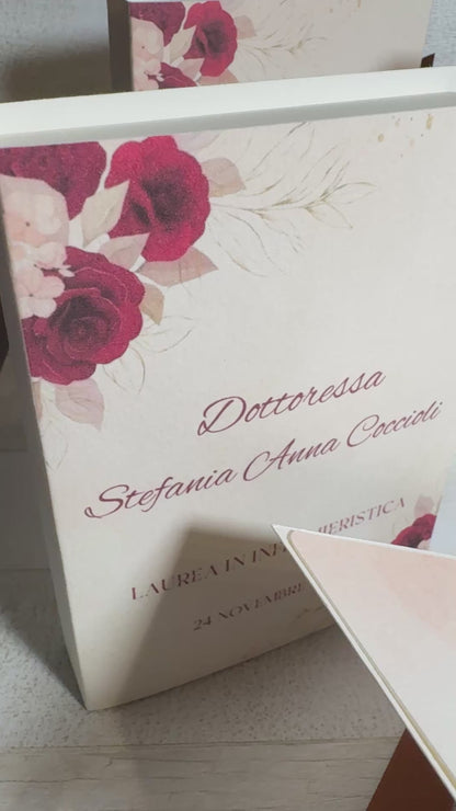 Bomboniera Laurea a Libro con Cuore in Gesso Profumato – Apertura Laterale