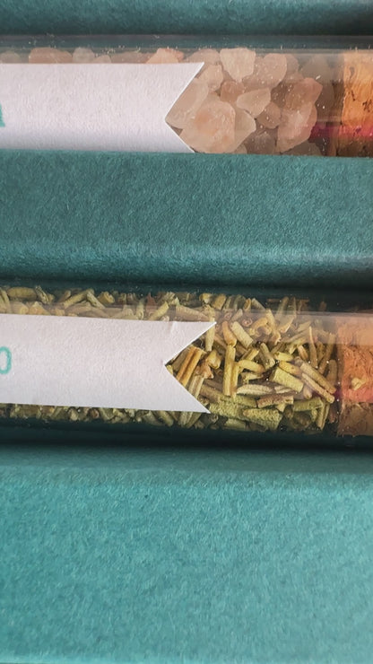 Bomboniera Comunione e Cresima – Cofanetto a Libro con Set di 3 Spezie