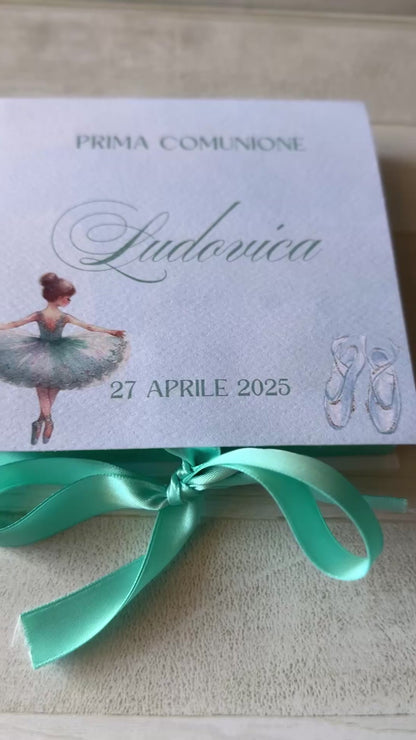 Cofanetto regalo a libro personalizzato per Comunione-Cresima con infuso e confetti